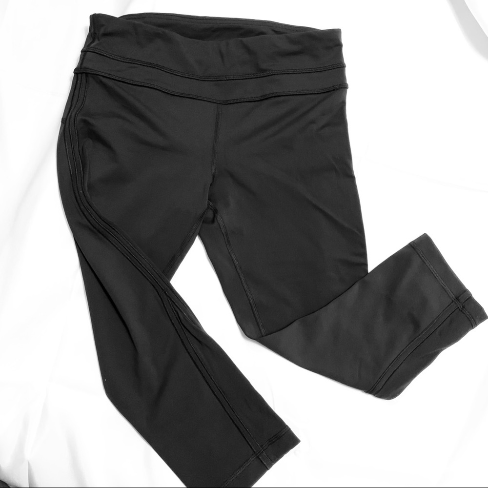 Lululemon NWOT Up the Pace Crops